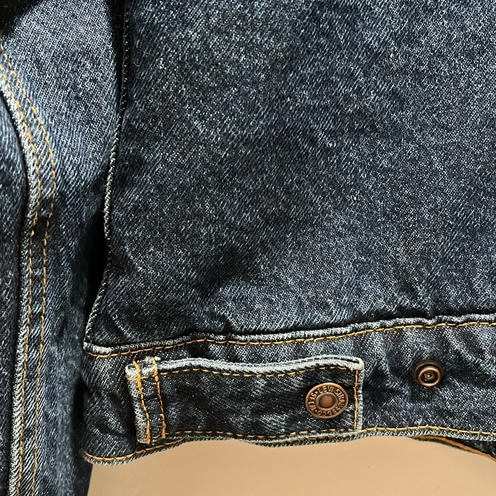 LevisType 3 Sherpa Trucker Denim Blue Jacket Women’s Size L - Picture 8 of 16